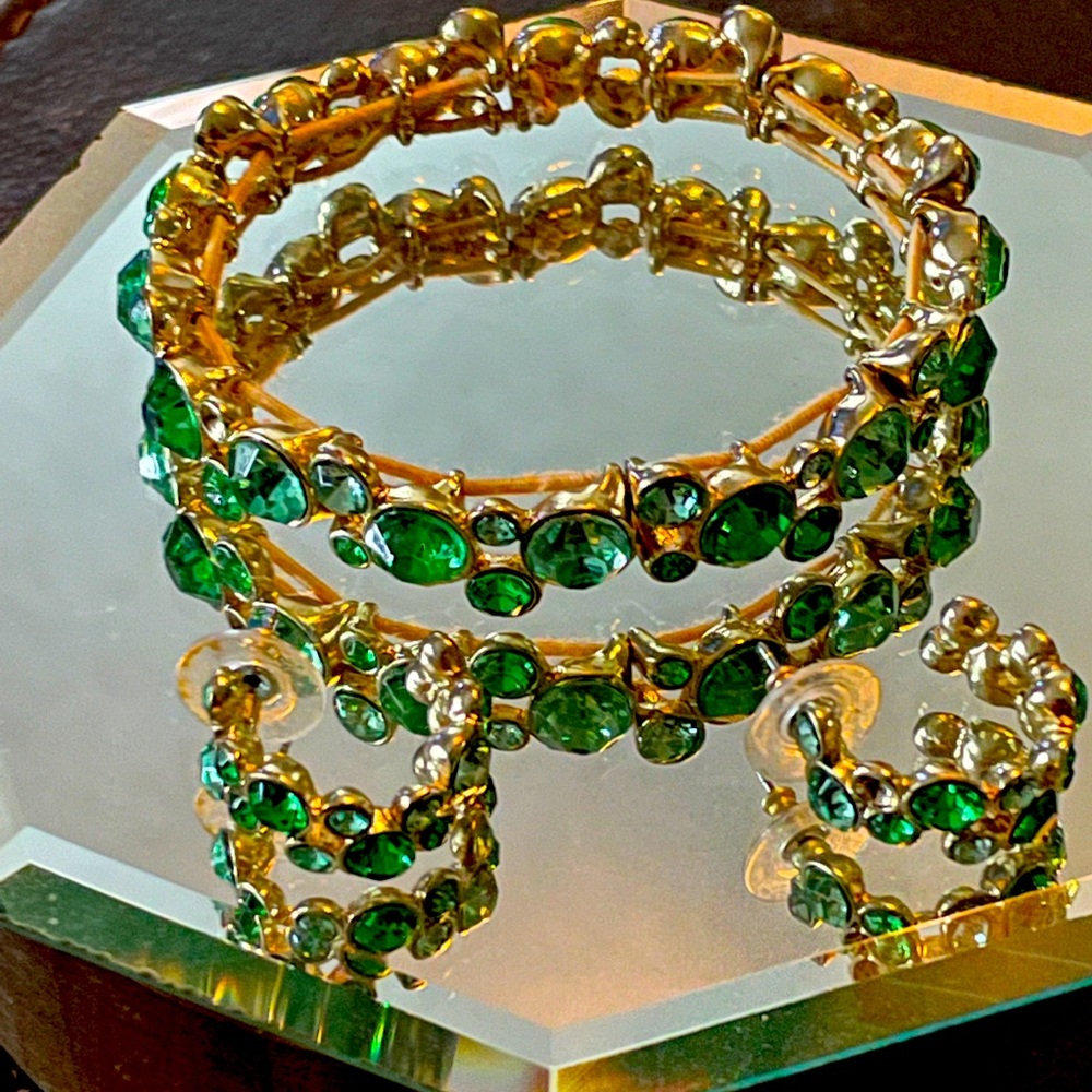 Women’s Bracelet & Earrings - Picture 1 of 1